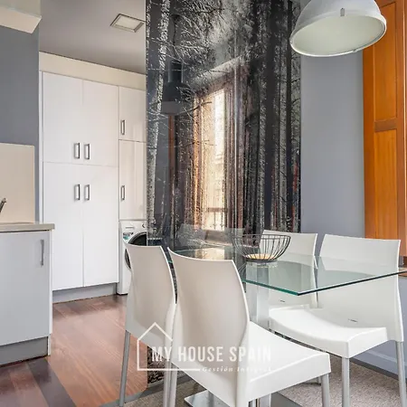 Apart-hotel Myhousespain - Moros 41