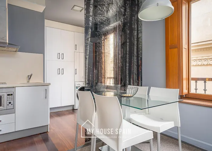 Aparthotel Myhousespain - Moros 41