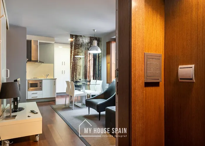 Aparthotel Myhousespain - Moros 41