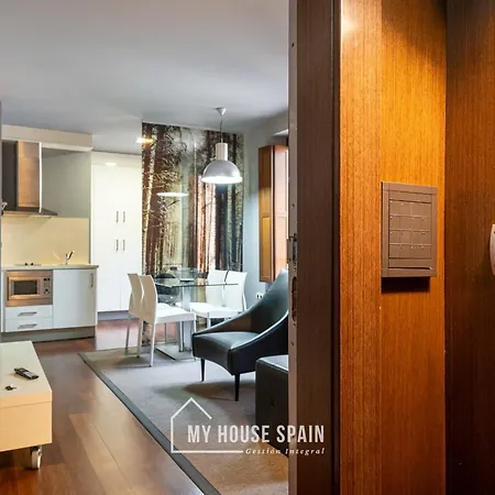 Aparthotel Myhousespain - Moros 41