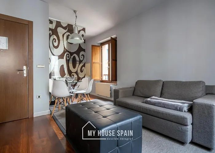 Aparthotel Myhousespain - Moros 41 3*